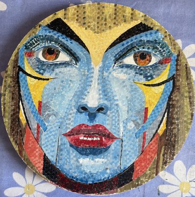 She gives me the blues | Acrylic on wood. 30cms diameter.